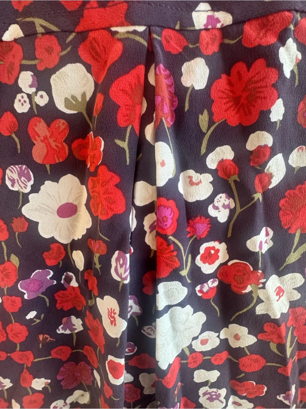 Equipment Femme Floral Button-Down Shirt - Red, White & Purple on Black - Picture 4 of 7